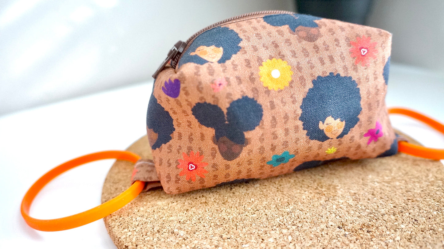 [Brown Afros and Puffs] Tumbler Zipper Pouch