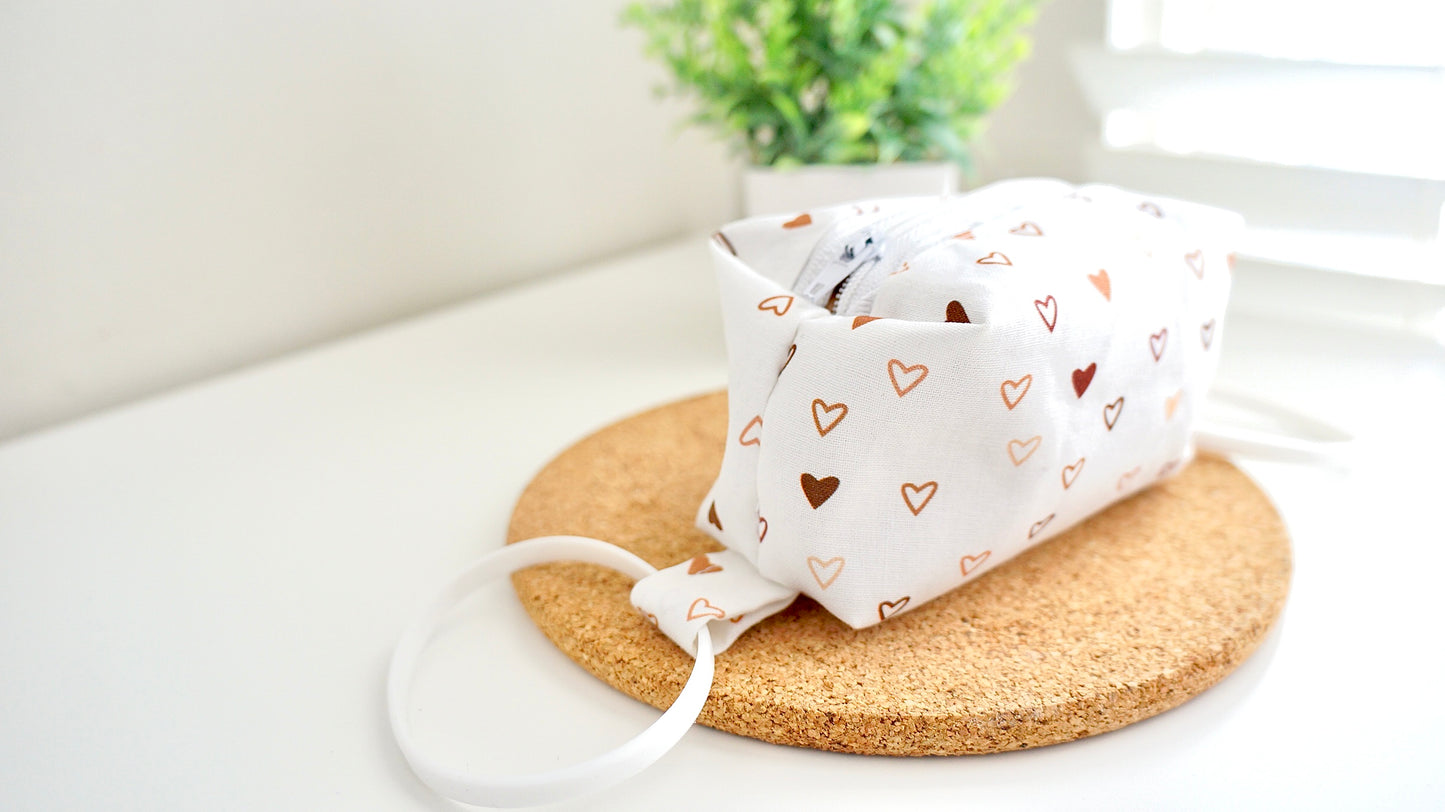 [Brown Hearts] Tumbler Zipper Pouch